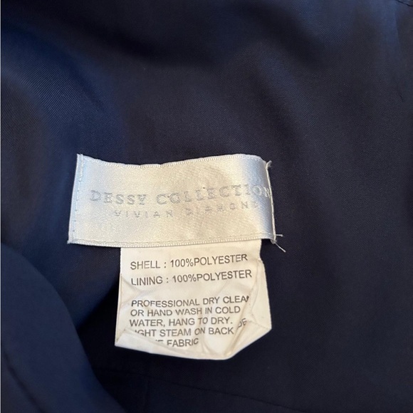 Navy floor length gown in crepe fabric with v neck and side slit - Picture 4 of 4